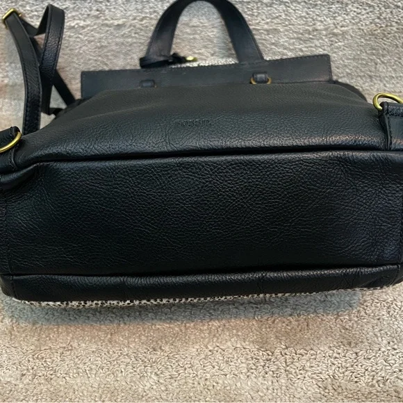 ❤️ Fossil Amelia White Cheetah Black Leather Backpack Shoulder Bag ZB7856504 FS - Picture 10 of 14